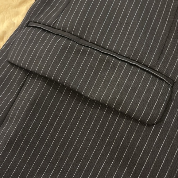 Mens Lauren Ralph Lauren navy pinstripe wool blazer, size 42R, EUC - Picture 4 of 6